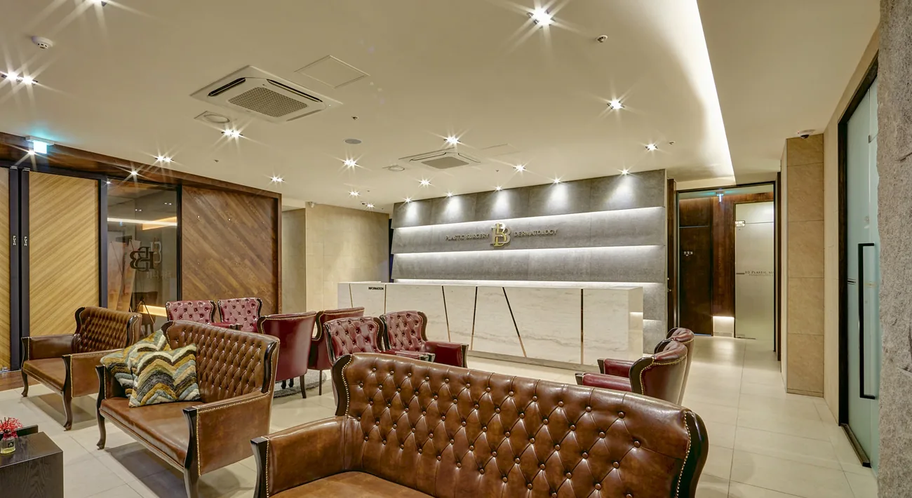 Centum BB医院大厅前台与候诊区