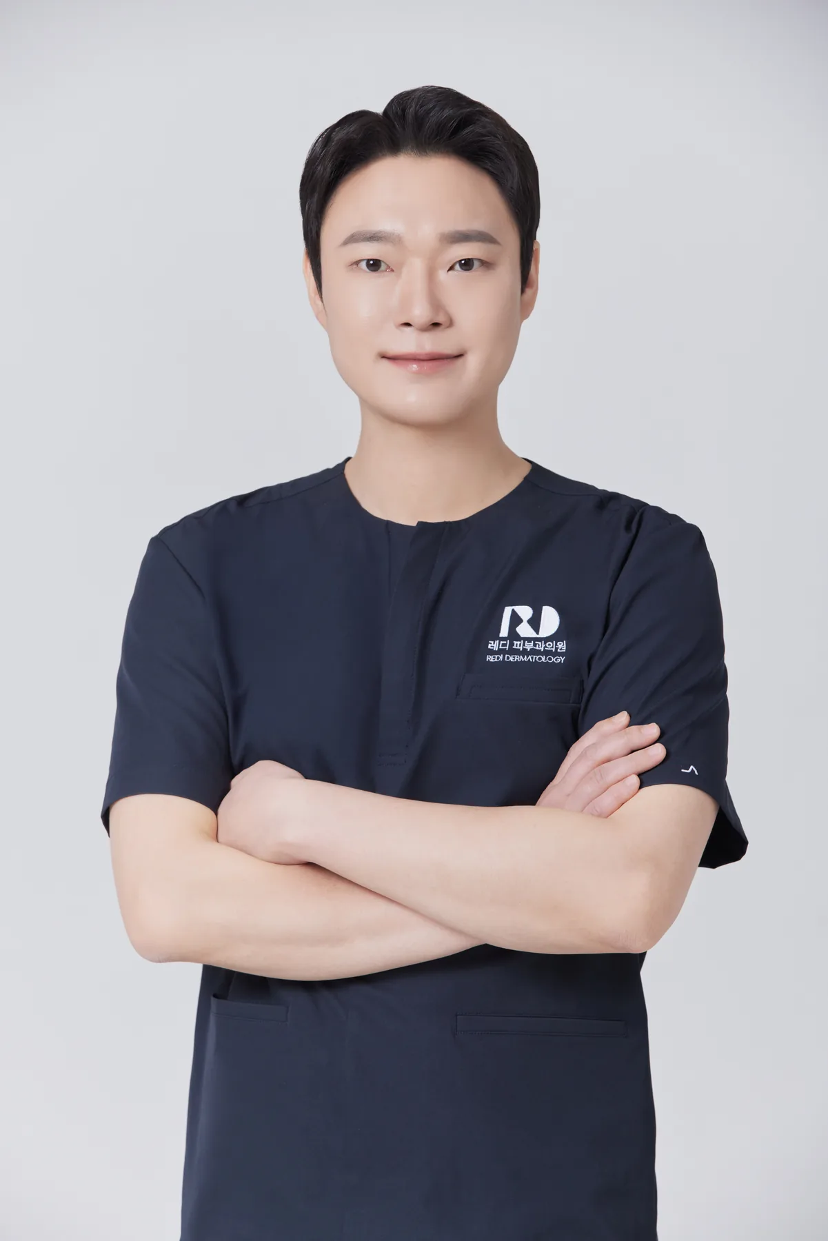 REDI皮肤科院长김필훈院方照片