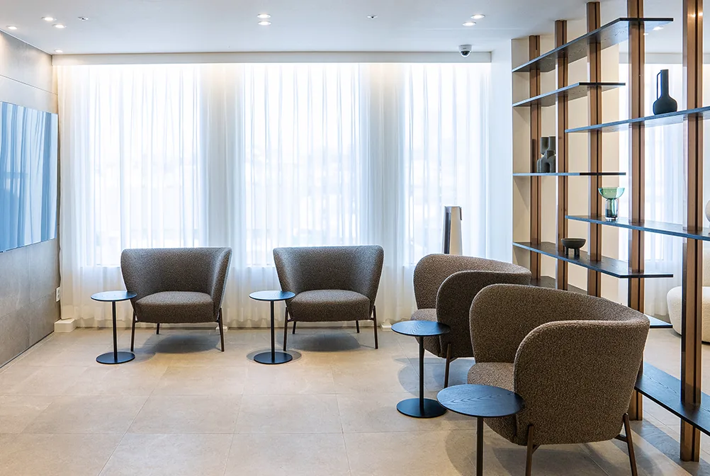 21 Plastic Surgery Clinic 2
